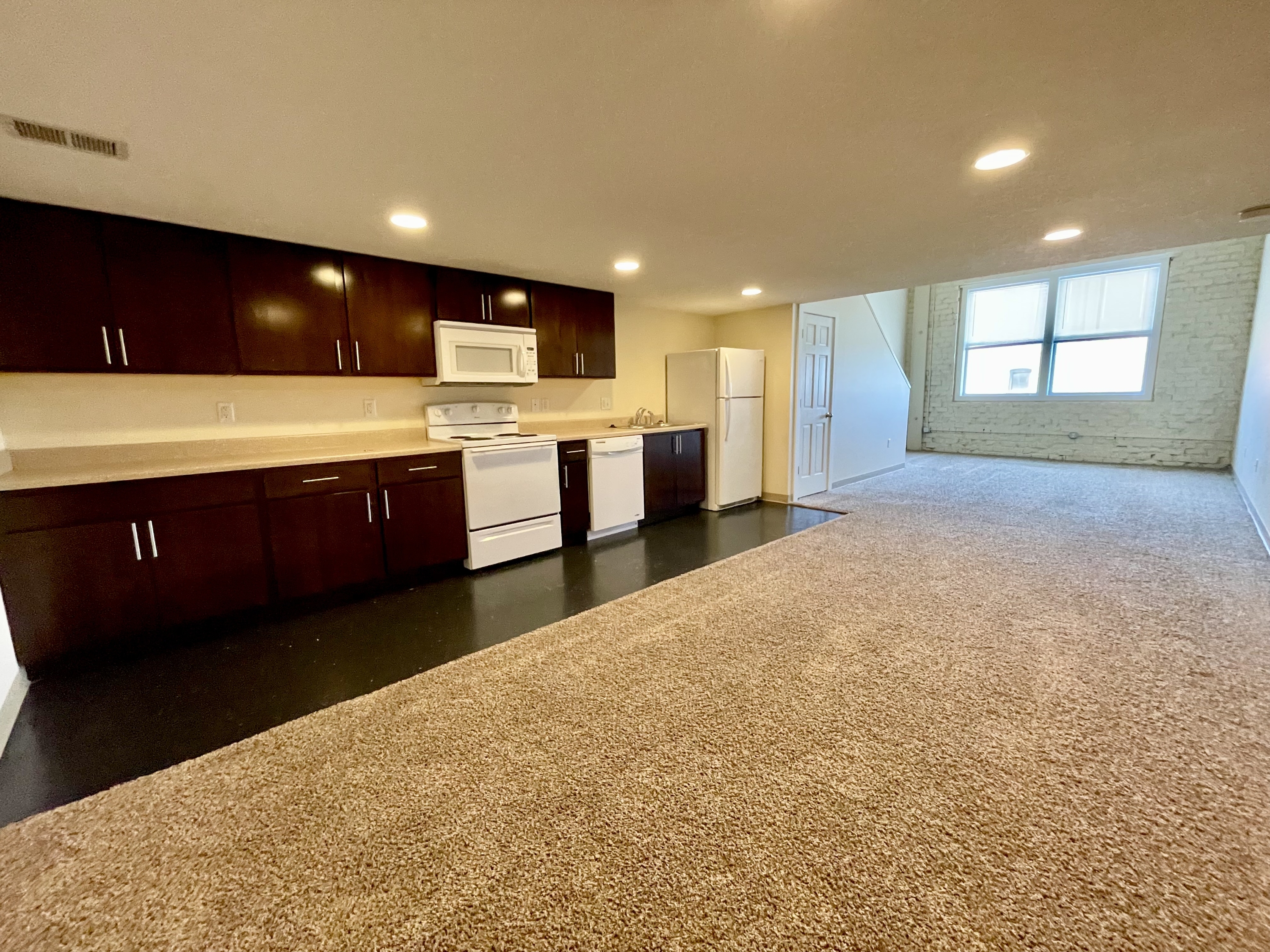 1319 5th Ave. - 305