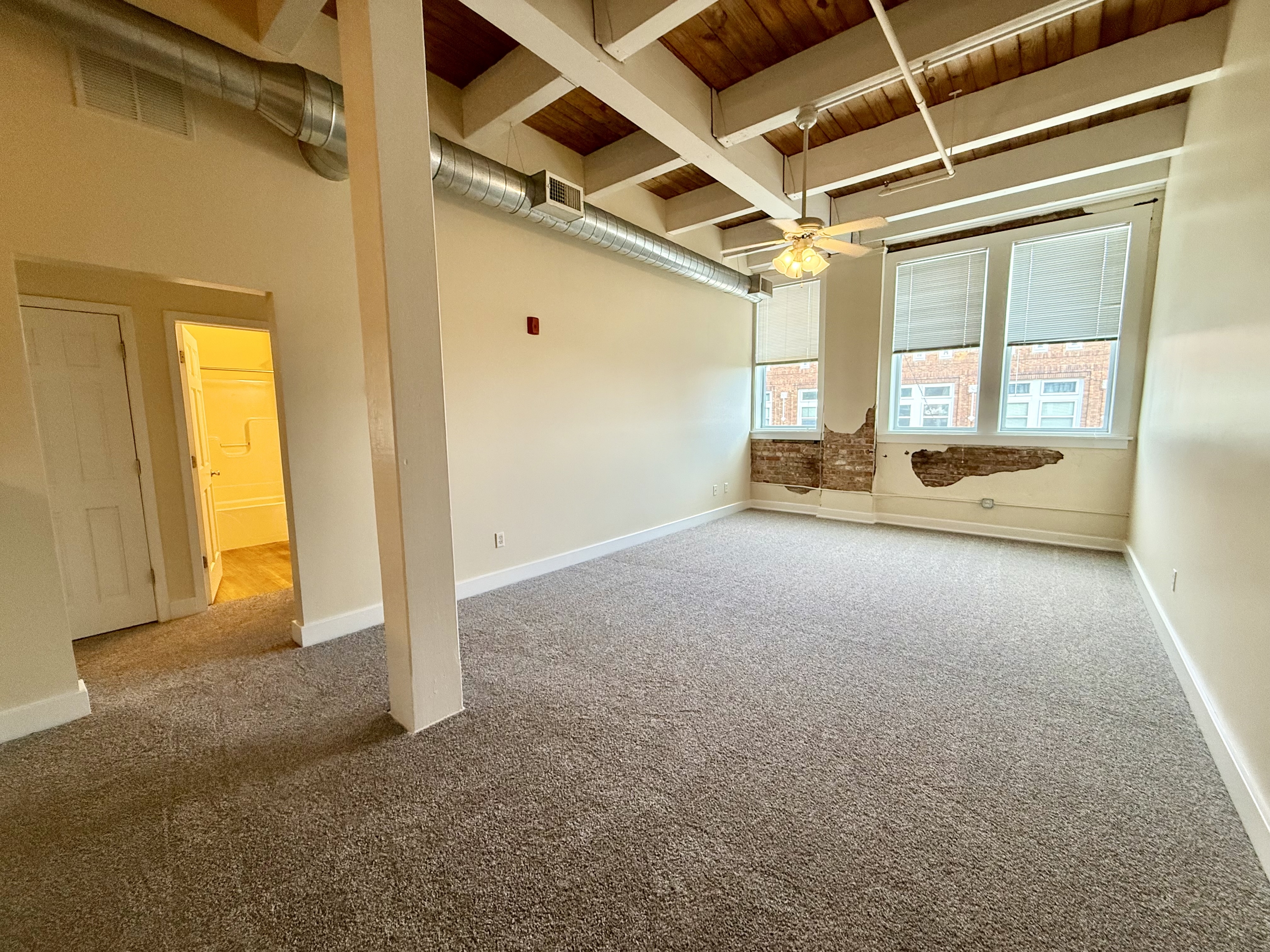1320 5th Ave. - 300